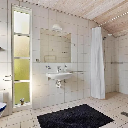 3717-nexo-turistvej-46 Feriehus Neksø